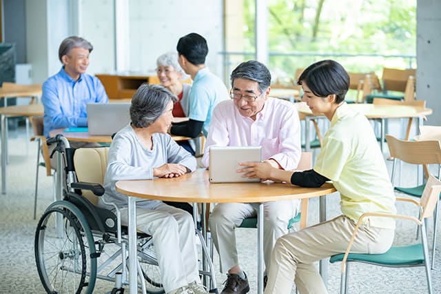 介護士の労働環境改善に向けた取り組み